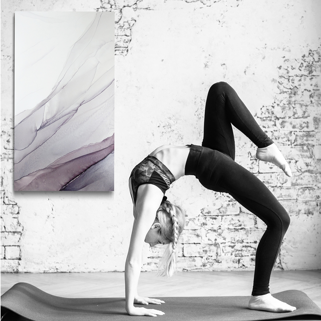 Abstraktes sanft fließendes Wandbild Yogastudio