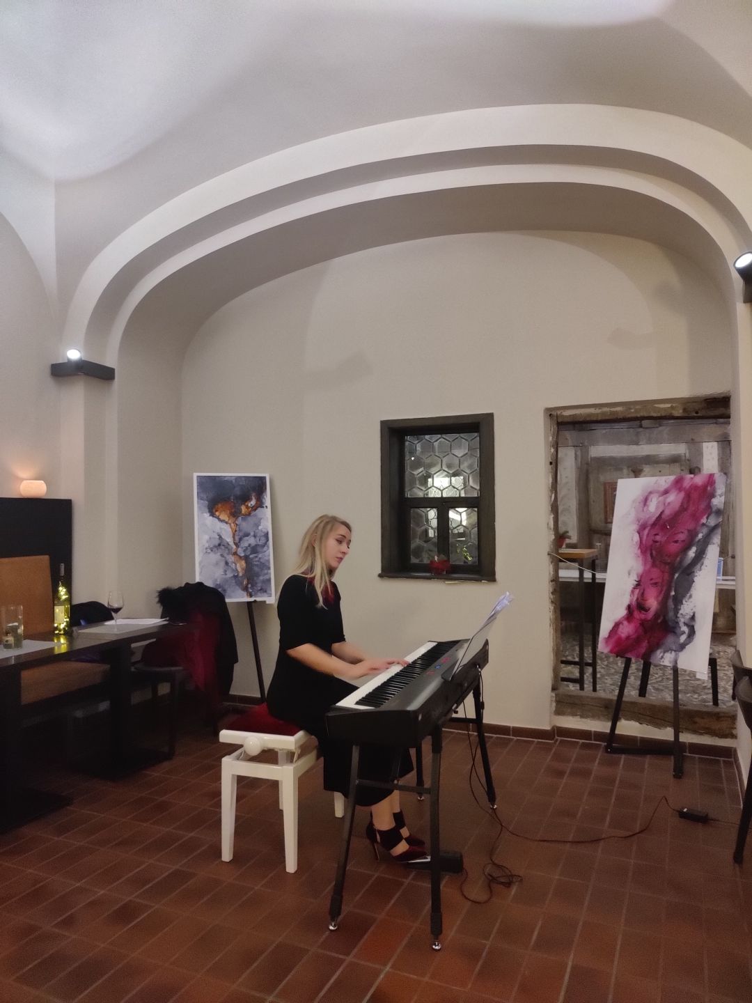 Vernissage Innenperspektiven: Pianistin Çağla Gürsoy